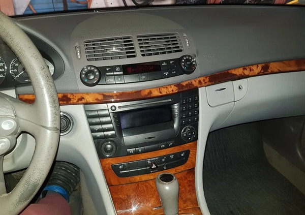 Mercedes-Benz Klasa E cena 27700 przebieg: 237000, rok produkcji 2007 z Wałbrzych małe 37